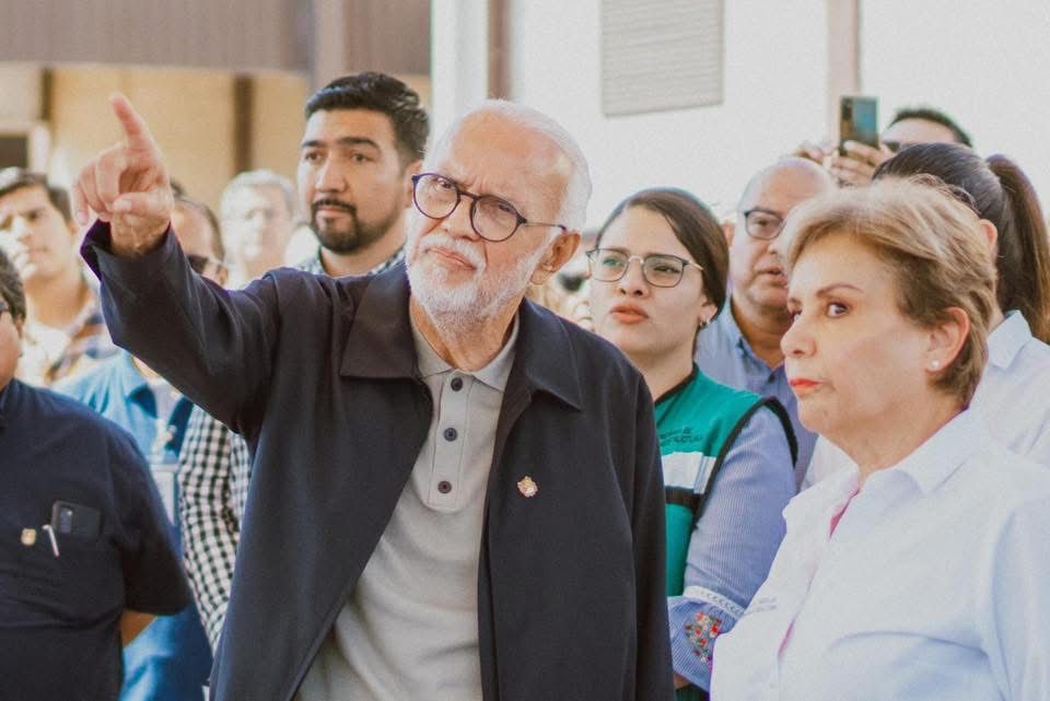 rehabilitación de caminos y calles en todo el territorio estatal