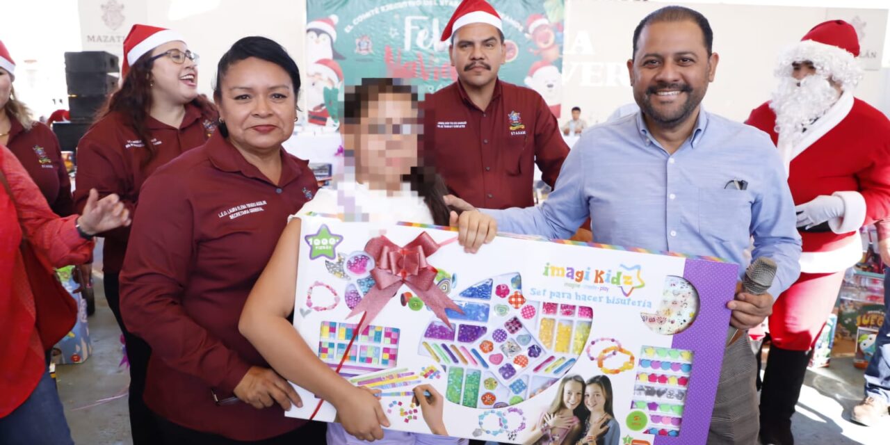 Celebra Gobierno de Mazatlán posada navideña a hijos de trabajadores sindicalizados