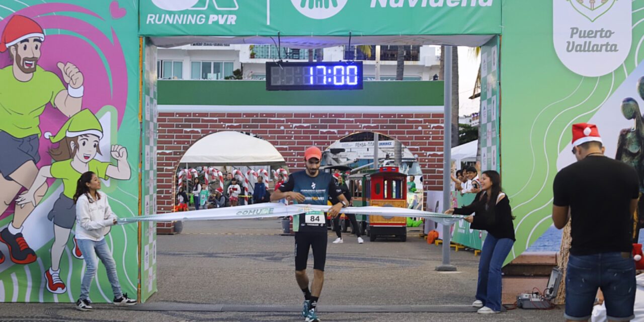 Todo un éxito la Primera Carrera Navideña