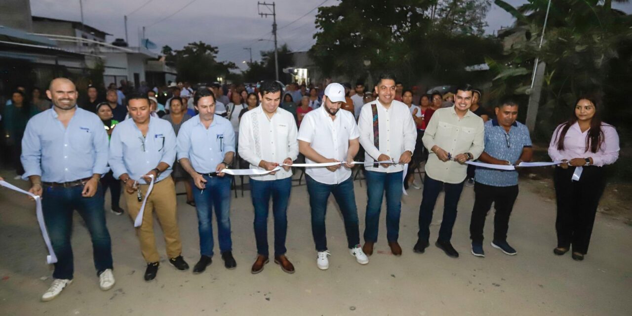 Inaugura Munguia obra para llevar agua potable a Los Tabachines