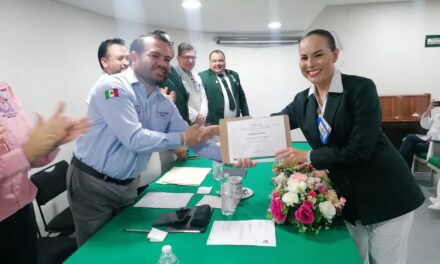 Egresan 34 enfermeras y enfermeros del IMSS Nayarit    de primer diplomado de Atención en Hemodiálisis