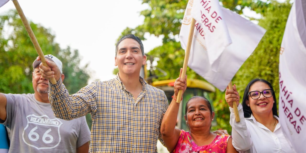 Héctor Santana arranca la pavimentación de la calle Guerrero en Valle de Banderas