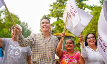 Héctor Santana arranca la pavimentación de la calle Guerrero en Valle de Banderas