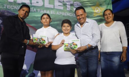 Vallarta es ejemplo en México de apoyos a la educación