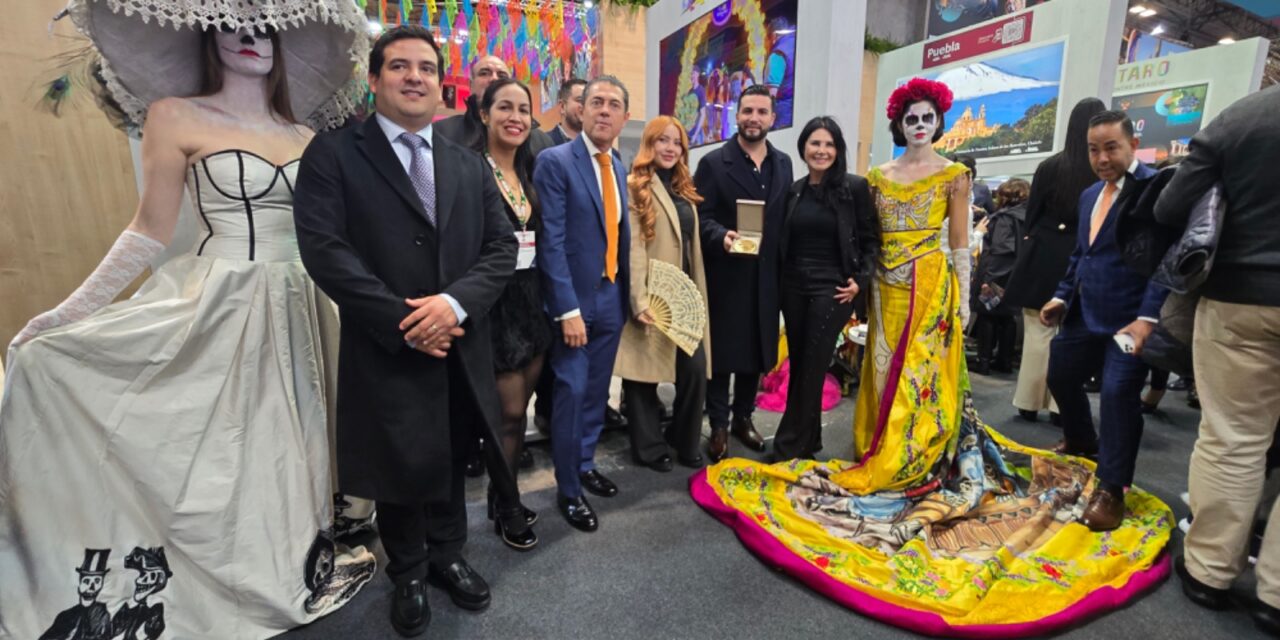 Munguía, recibe reconocimiento de Aguascalientes en FITUR 2025