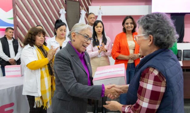 100 mujeres reciben apoyo de Beatriz Estrada en su lucha contra el cáncer de mama