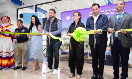 Recibe Munguía el vuelo inaugural Nueva York-Puerto Vallarta