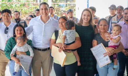 Héctor Santana arranca construcción de domo en Santa Rosa Tapachula