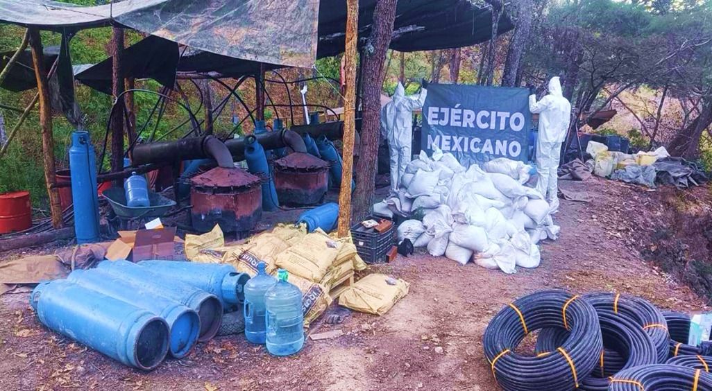 ASEGURAN LABORATORIO CLANDESTINO DE DROGAS EN COMPOSTELA