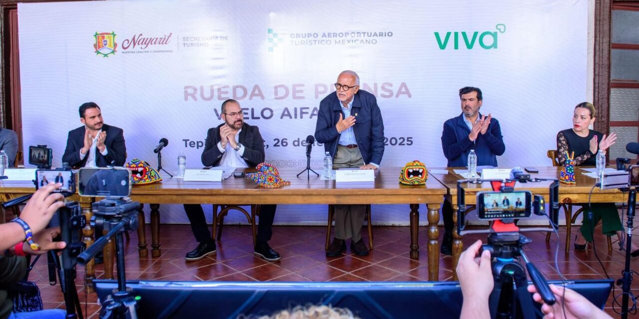 Rueda de prensa vuelo AIFA-TEPIC