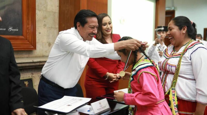 Realiza Congreso exitoso Concurso Estatal de Oratoria Juan Escutia