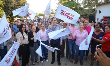 “Todo el dinero del pueblo se va ir a obras y servicios”: Héctor Santana arranca nueva pavimentación en San Juan de Abajo