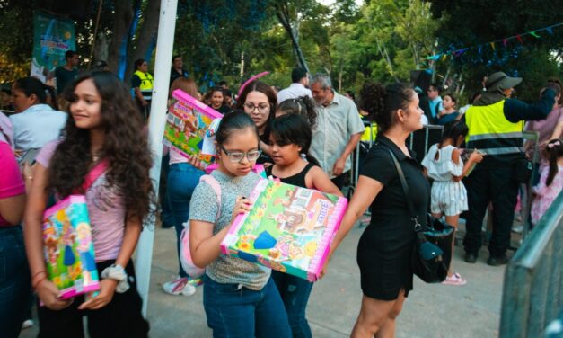 MIGUEL ÁNGEL NAVARRO Y BEATRIZ ESTRADA CELEBRAN A LAS NIÑAS Y NIÑOS CON UNA GRAN FIESTA LLENA DE ALEGRÍA Y SORPRESAS