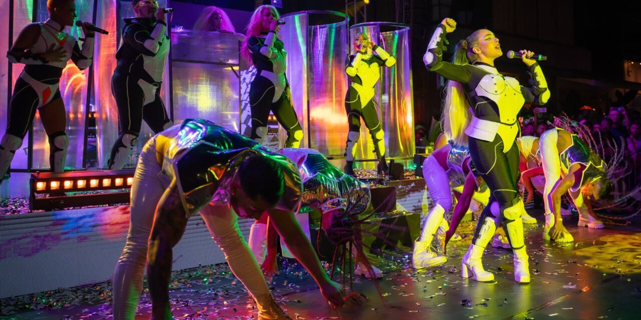 PUERTO VALLARTA ROMPE RÉCORDS CON DESFILE HISTÓRICO DEL VALLARTA PRIDE 2025