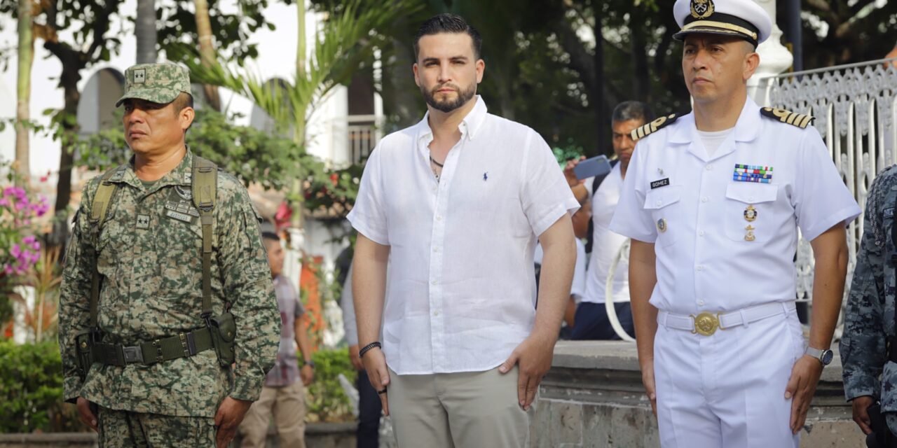 PUERTO VALLARTA CONMEMORA SU HISTORIA CON EMOTIVO ACTO CÍVICO