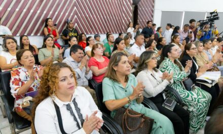 PRESENTA BEATRIZ ESTRADA EL PROGRAMA FAMILIAS DE ACOGIDA EN NAYARIT