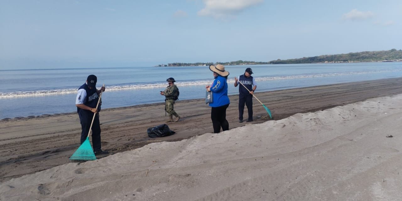 MARINA PARTICIPA EN LA CAMPAÑA NACIONAL DE LIMPIEZA DE PLAYAS Y COSTAS EN EL ESTADO DE NAYARIT