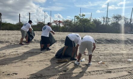EXITOSA LIMPIEZA EN PLAYA BOCA DE TOMATES TRAS LLUVIAS EN VALLARTA