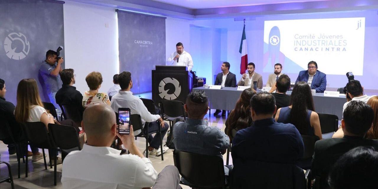 JUVENTUD QUE IMPULSA A MAZATLÁN