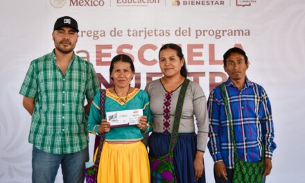 APOYAN A 38 ESCUELAS DE HUAJIMIC CON 9 MDP PARA SU MEJORAMIENTO