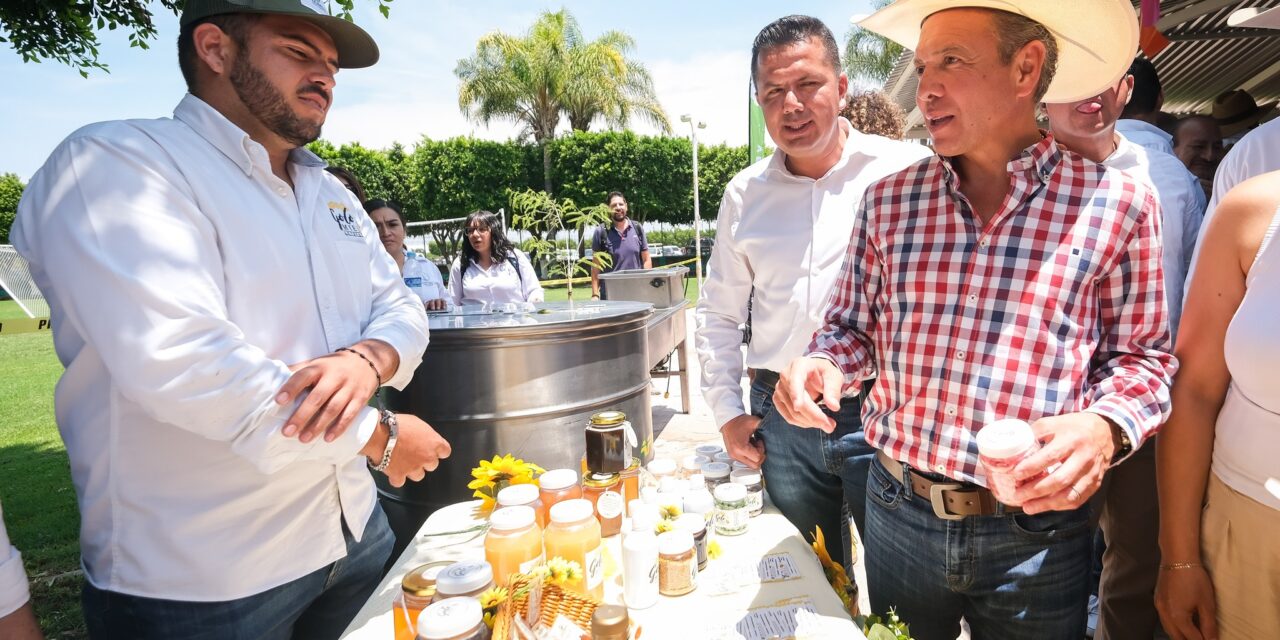 JALISCO FORTALECE LA APICULTURA CON APOYOS DIRECTOS
