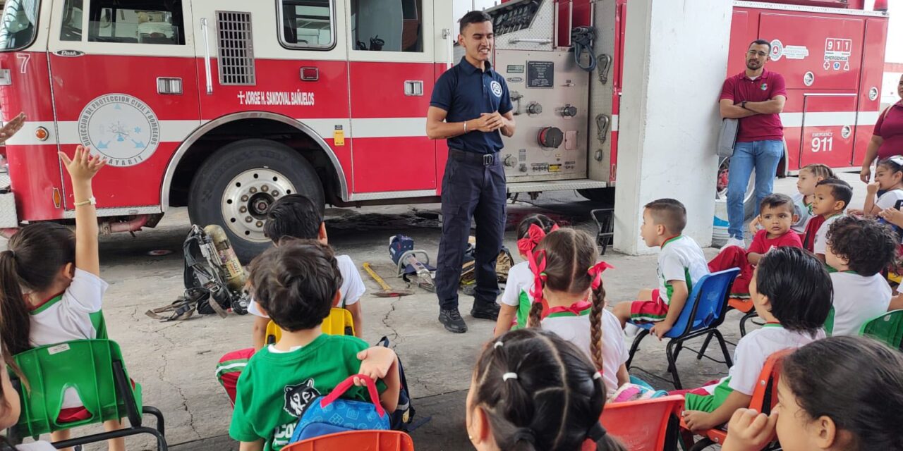 NIÑAS Y NIÑOS CONOCEN EL VALOR DE SER BOMBERO EN NAYARIT