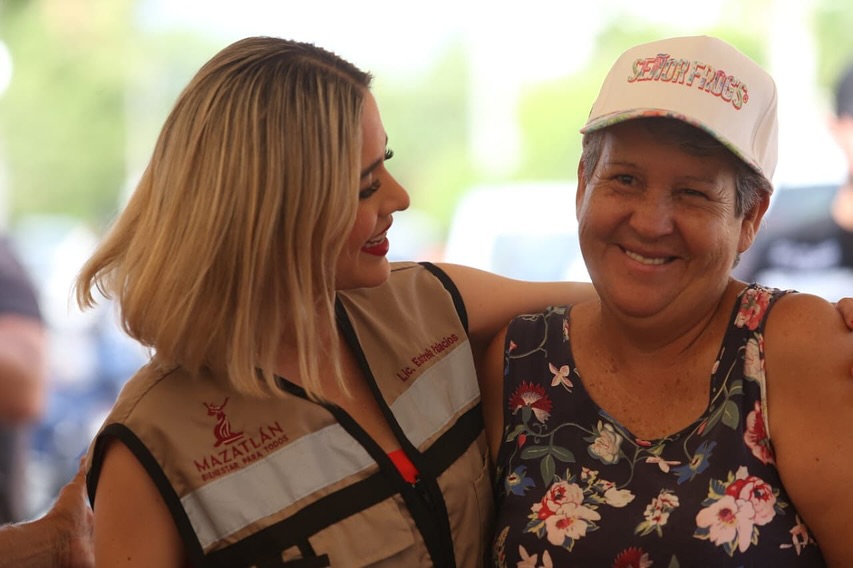 ¡ESTRELLA PALACIOS ARRANCA NUEVA OBRA!