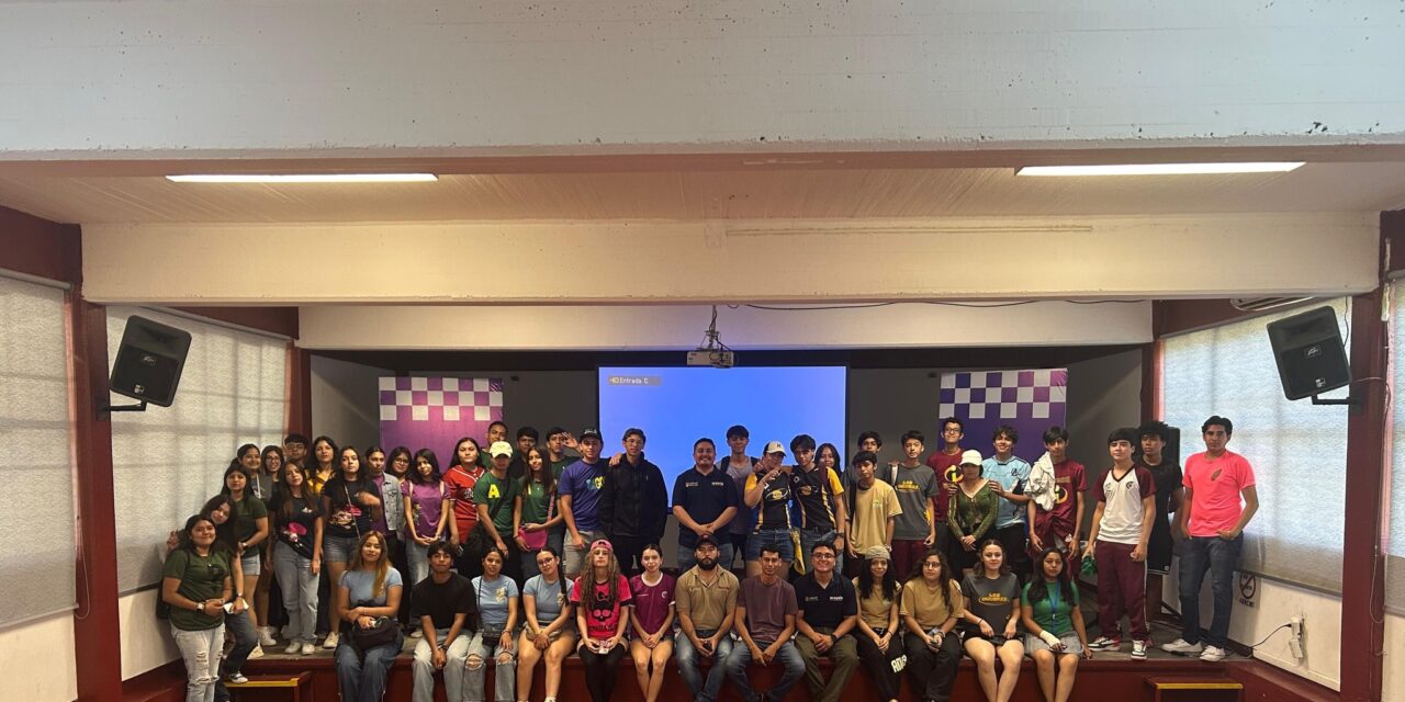 INJUVE LLEVA CHARLA Y PROGRAMAS A ESTUDIANTES DEL CETIS 100 EN TEPIC