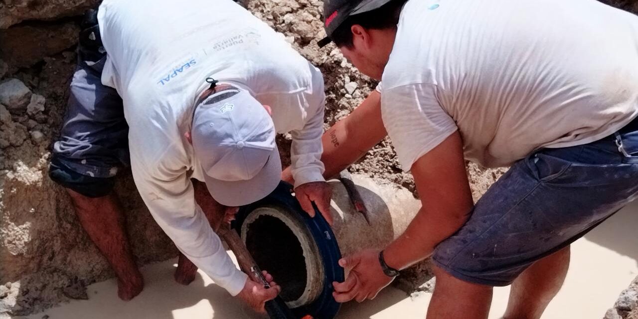 ATIENDE SEAPAL TRES REPARACIONES POR FUGAS DE AGUA POTABLE EN EL PITILLAL