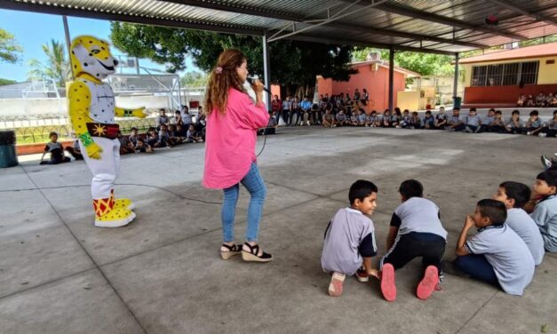 ¡NAYARIT EDUCA CON TURISMO Y CORAZÓN!