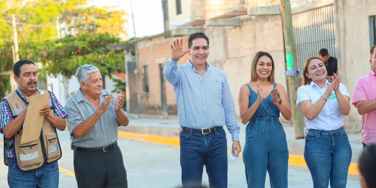 HÉCTOR SANTANA CUMPLE EN EL PORVENIR Y ANUNCIA 10 MILLONES MÁS PARA OBRA PÚBLICA