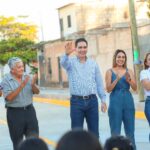 HÉCTOR SANTANA CUMPLE EN EL PORVENIR Y ANUNCIA 10 MILLONES MÁS PARA OBRA PÚBLICA