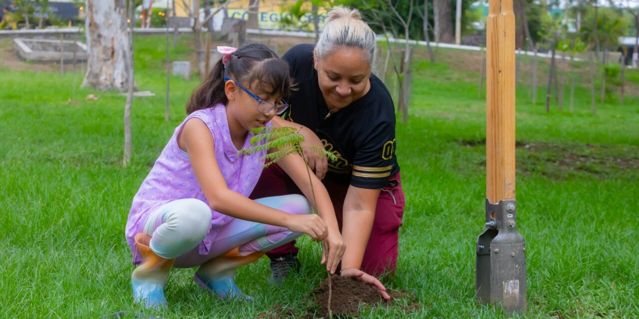 ¡PLANTA VIDA EN EL CORAZÓN DE TEPIC!