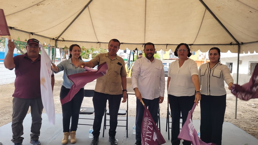 ARRANCA PAVIMENTACIÓN EN PRIVADA DEL MUELLE