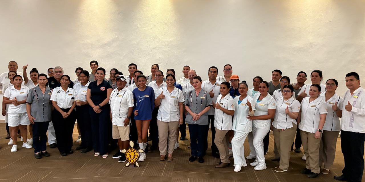 Jornada de capacitación sobre riesgos geológicos e hidrometeorológicos en Puerto Vallarta