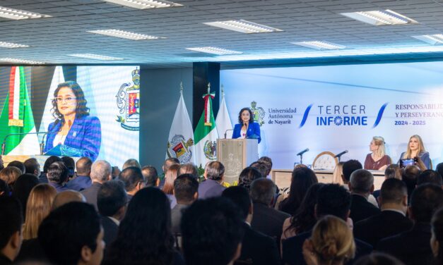 Rinde la rectora de la UAN su Tercer Informe de Actividades ante el Honorable Consejo Universitario