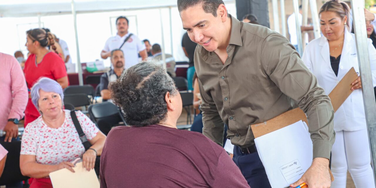 Cercano a la gente: Héctor Santana encabeza Audiencia Ciudadana #32