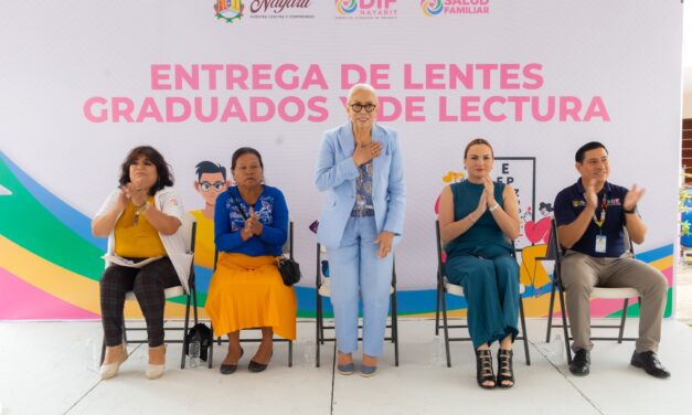Transforma Beatriz Estrada la salud visual de más nayaritas