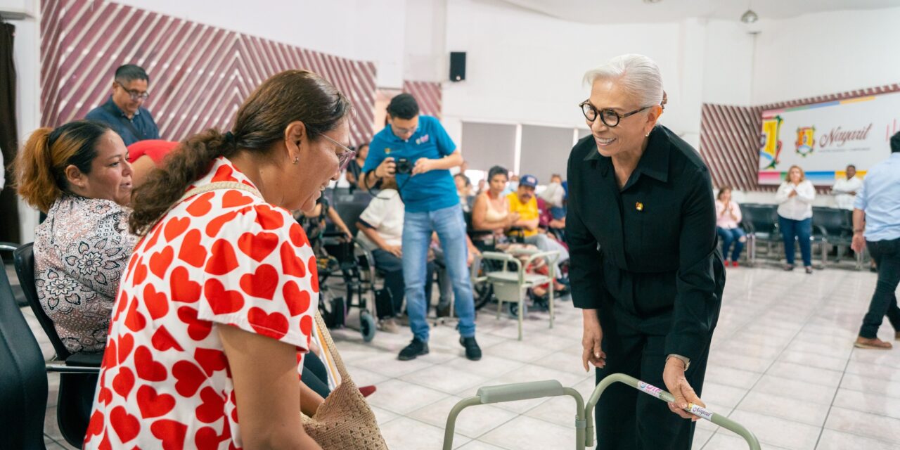 Reconocen a Beatriz Estrada por mejorar la movilidad de quienes más lo necesitan