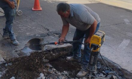 💧🚧 Trabajos de reparación de Oromapas Xalisco en calle Veracruz ⚠️ ¡Precaución al circular!