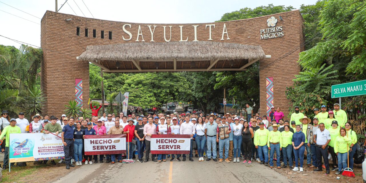HÉCTOR SANTANA ENCABEZA JORNADA DEL LIMPIATÓN EN SAYULITA