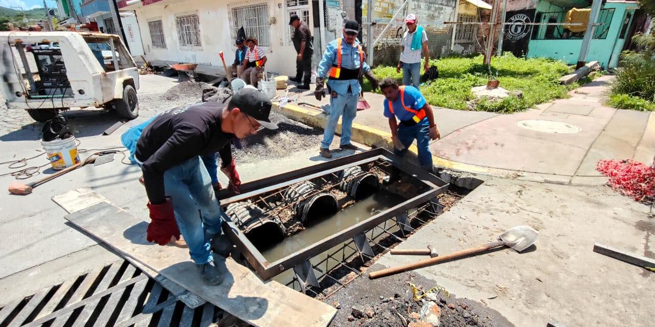 TEPIC AVANZA EN REHABILITACIÓN E INSTALACIÓN DE REJILLAS PLUVIALES PARA TU SEGURIDAD