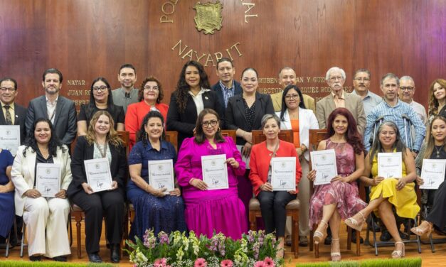 Reconocen trayectoria de servidoras y servidores judiciales