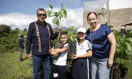 Xalisco impulsa reforestación urbana con la jornada “Reforestando Nuestro Zanjón”