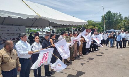 Protección Civil y Bomberos de Puerto Vallarta participa en el arranque del Operativo Vacacional Verano 2025 en Bahía de Banderas