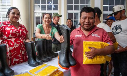 Entregan equipo de protección a personal operativo en Xalisco para la temporada de lluvias