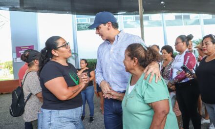 HÉCTOR SANTANA ENTREGA LÁMINAS DEL PROGRAMA “MEJORA TU VIVIENDA” A MÁS DE 500 FAMILIAS DE BAHÍA DE BANDERAS