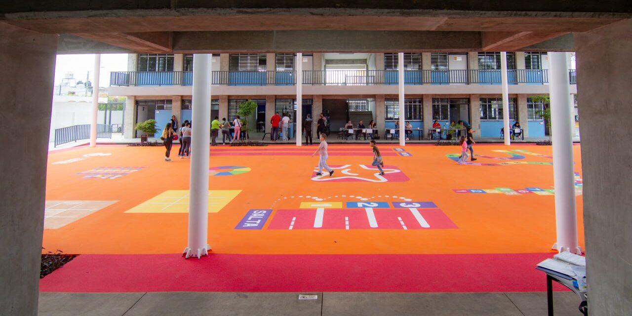 ¡Así se construye el futuro! 🏫💪 Rehabilitan escuela en Ocotlán con espacios dignos y llenos de vida