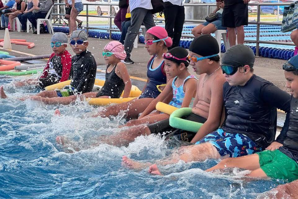 ¡Más de 400 niños disfrutan el Curso Intensivo de Natación en Mazatlán!