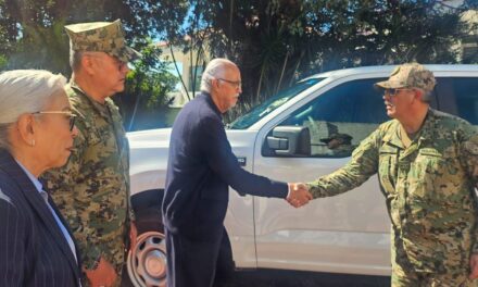 ENTREGA DE VEHÍCULOS A LA SECRETARÍA DE MARINA PARA REFORZAR LA SEGURIDAD EN NAYARIT